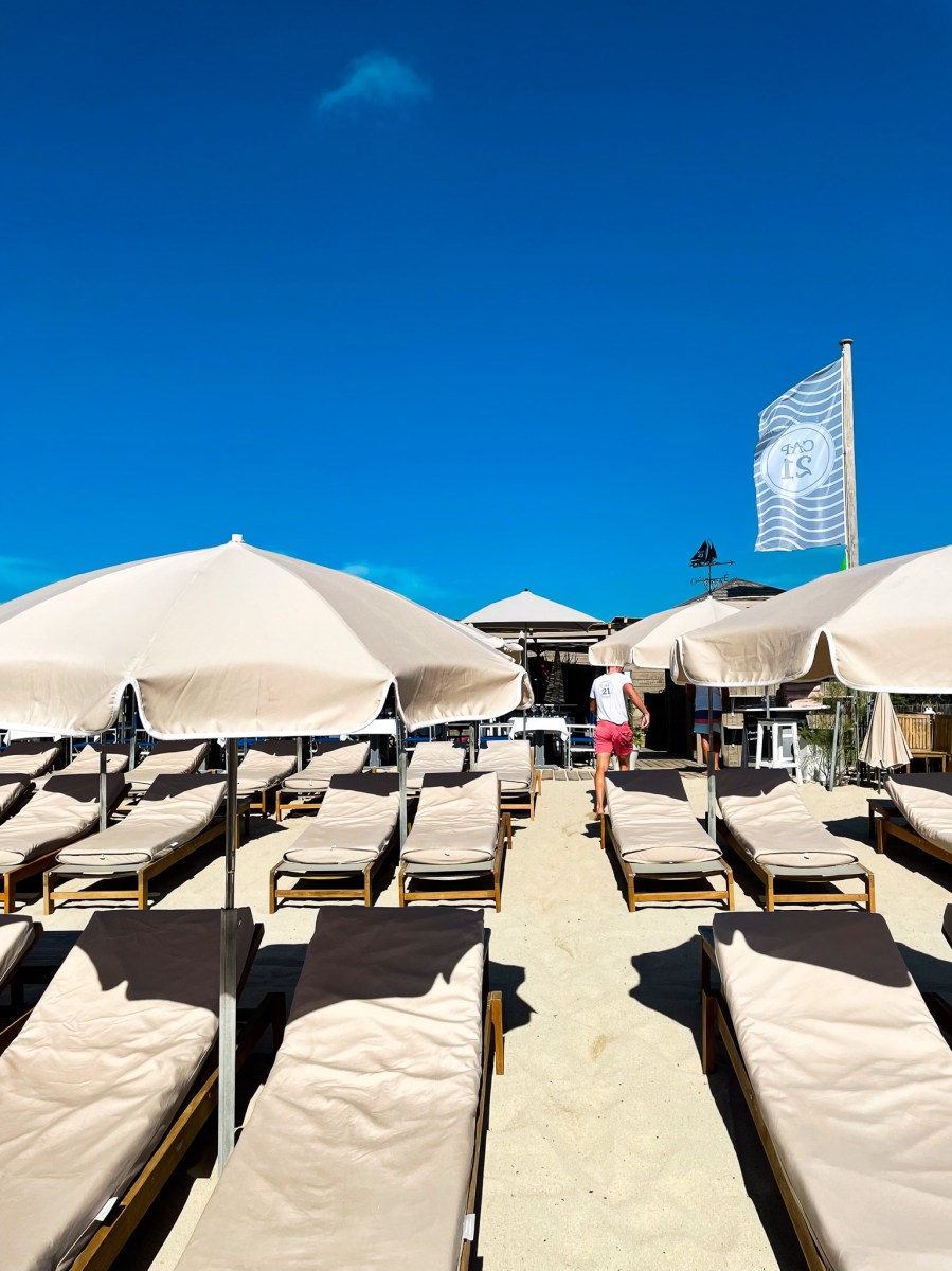 From Club 55 to Nikki Beach: The Top St. Tropez Beach Clubs – Erika & Mark